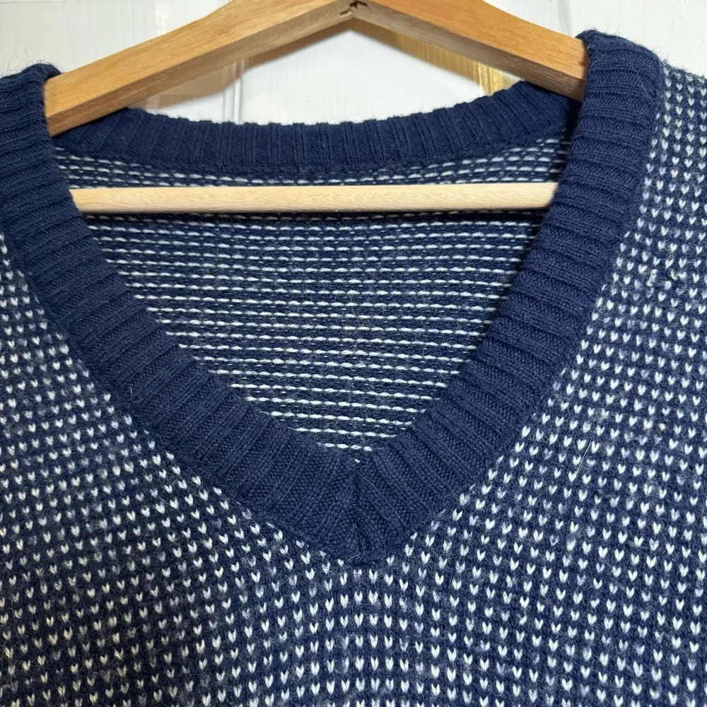 Vintage Made in USA Navy Birdseye Knit V-Neck Sweater Men’s L Late 80s/Early 90s